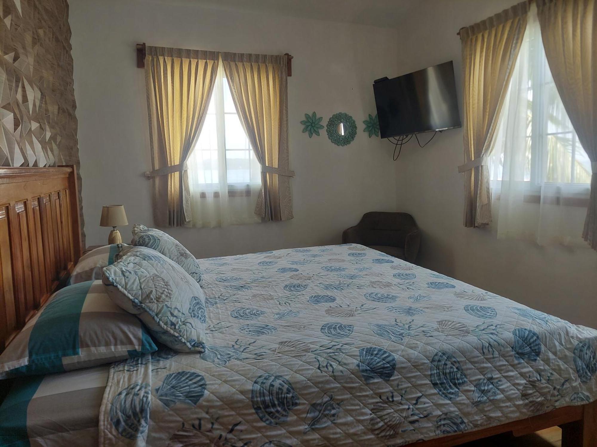Faro Del Colibri Hotel
