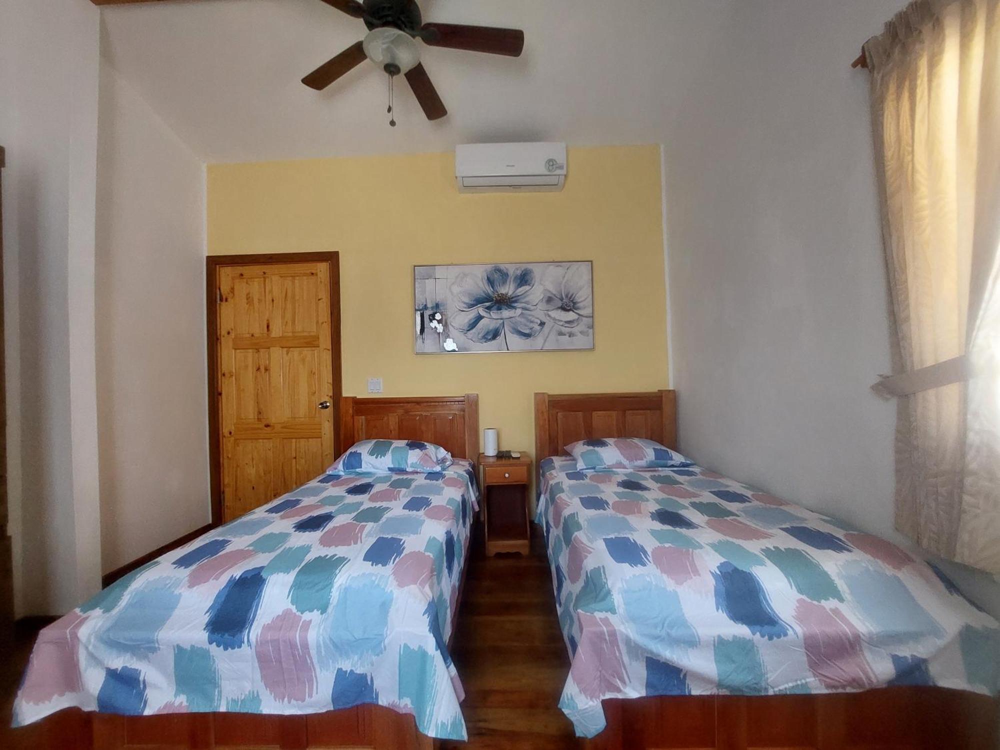 Faro Del Colibri Hotel 3*