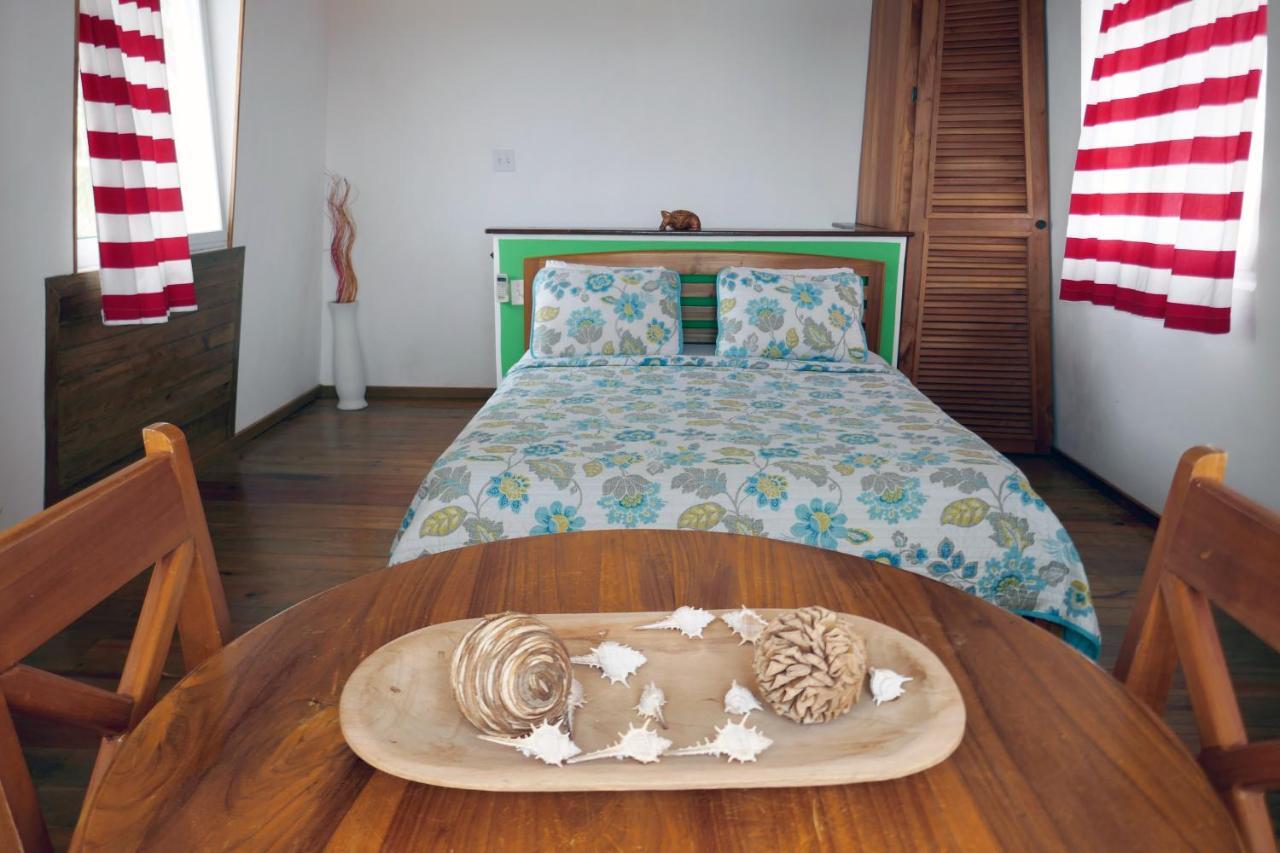 Faro Del Colibri Hotel
